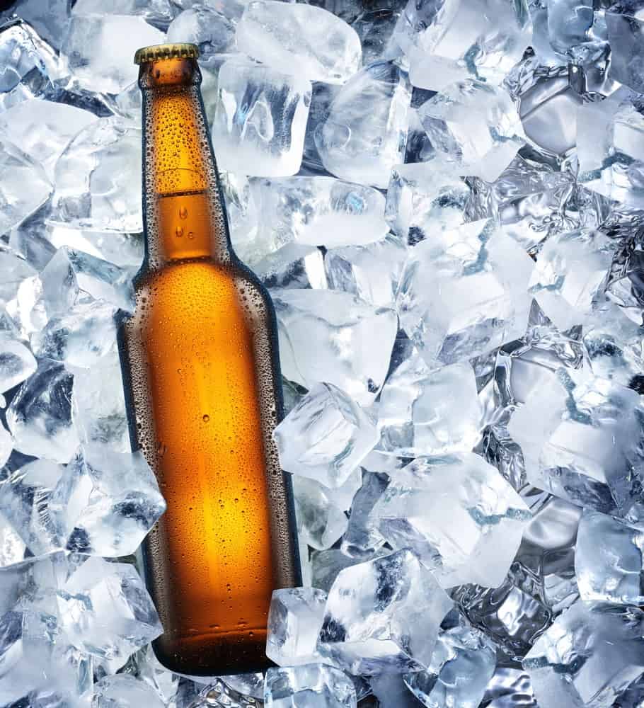 https://www.crackacoldone.net/wp-content/uploads/2017/08/What-is-the-Proper-Temperature-for-Beer_.jpg
